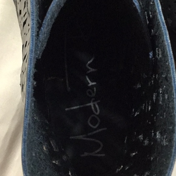 Modern Rush black leather pierced lace up boots - Picture 10 of 11